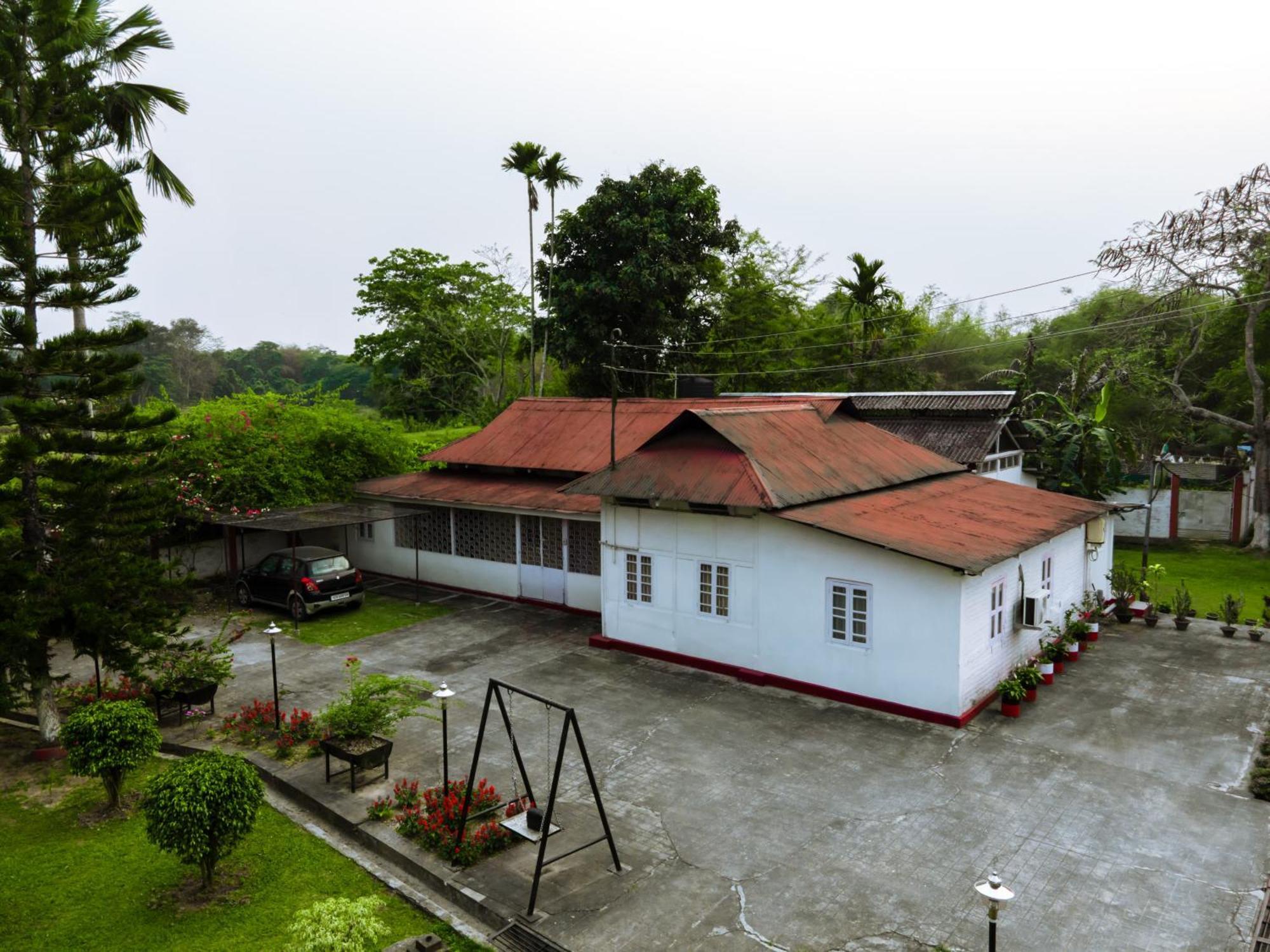 The Sumola House Hotel Jorhat Exterior photo